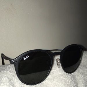 Ray-Ban Round Light Ray RB4224